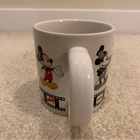 Disney Mickey Mouse Thru The Years Ceramic Coffee Tea Mug Cup Drinkware Applause - Picture 2 of 12